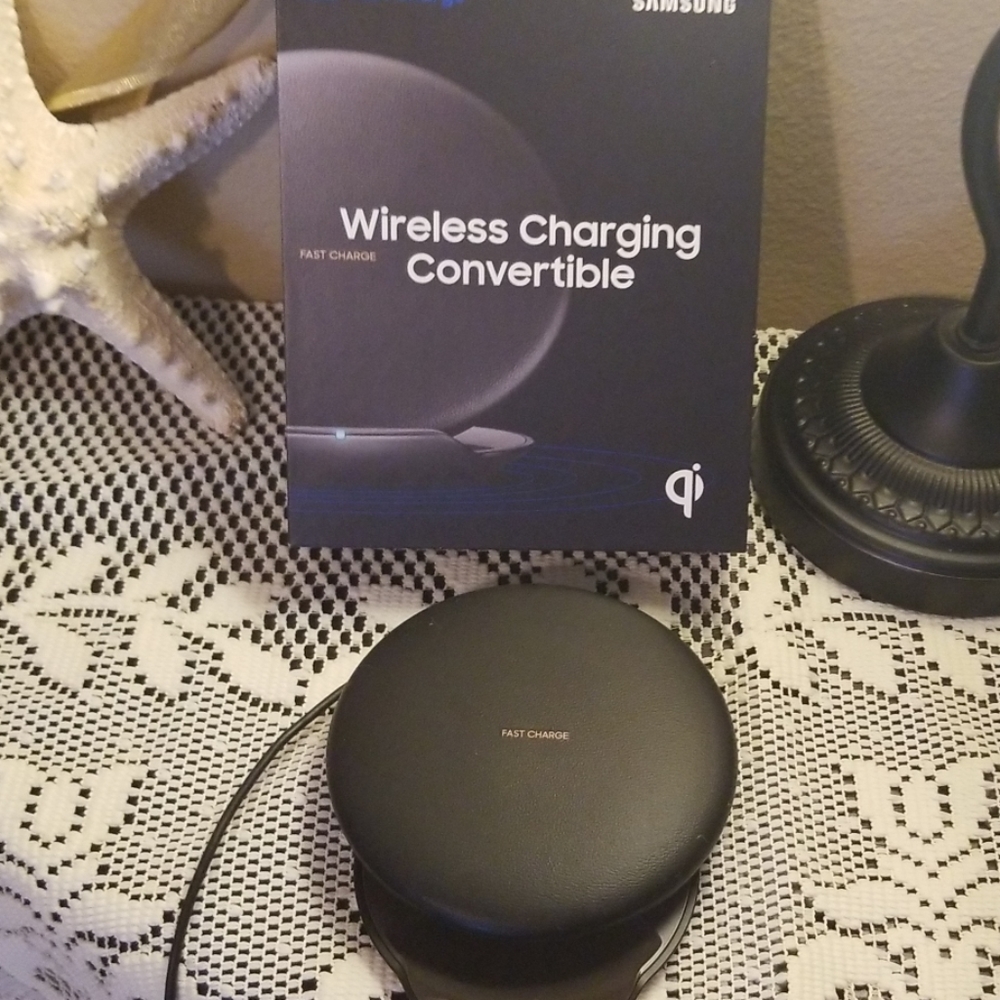 Samsung Wireless Fast Charge Dock